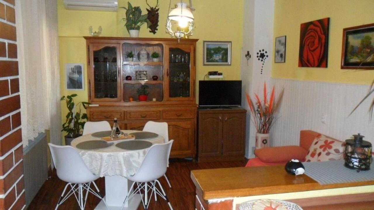 סאלי Apartment Ralje מראה חיצוני תמונה