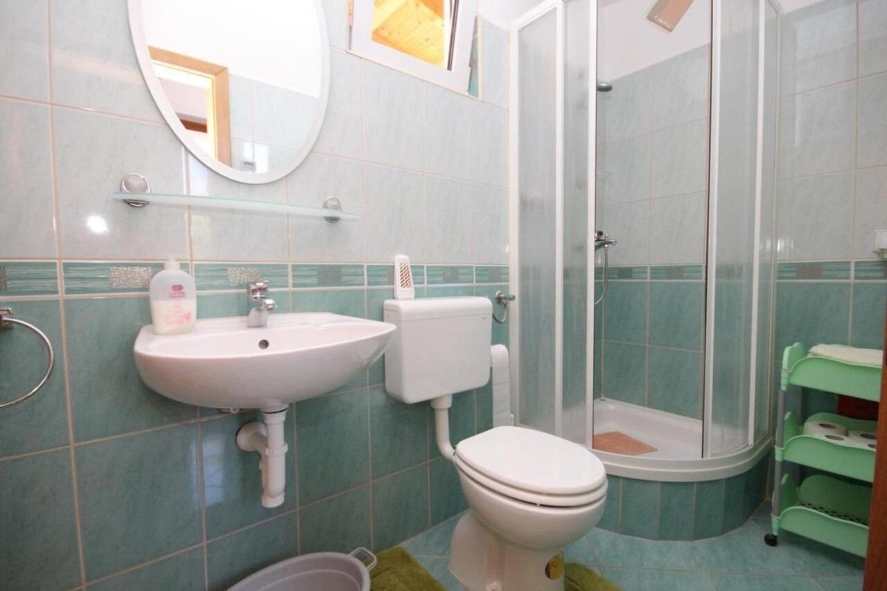 סאלי Apartment Ralje מראה חיצוני תמונה