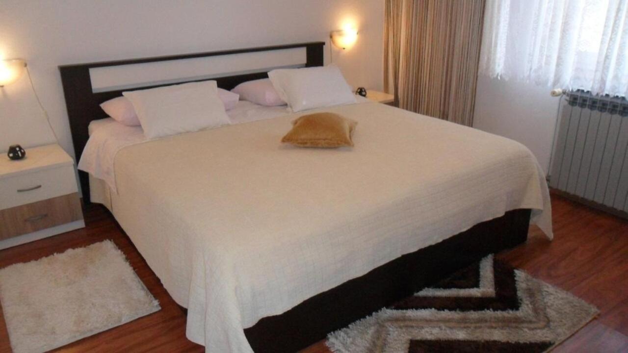 סאלי Apartment Ralje מראה חיצוני תמונה