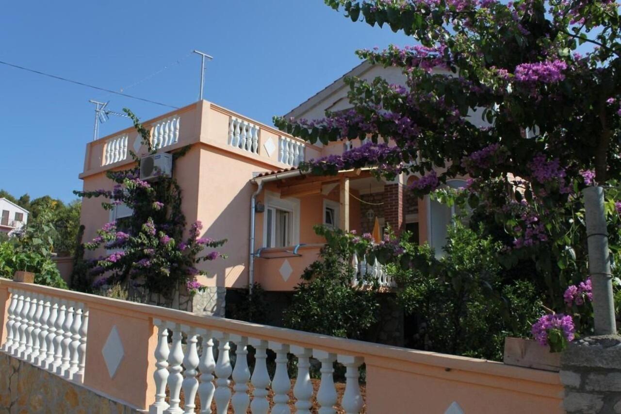 סאלי Apartment Ralje מראה חיצוני תמונה